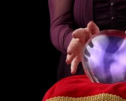 Kako vedeževati s kristalno kroglo